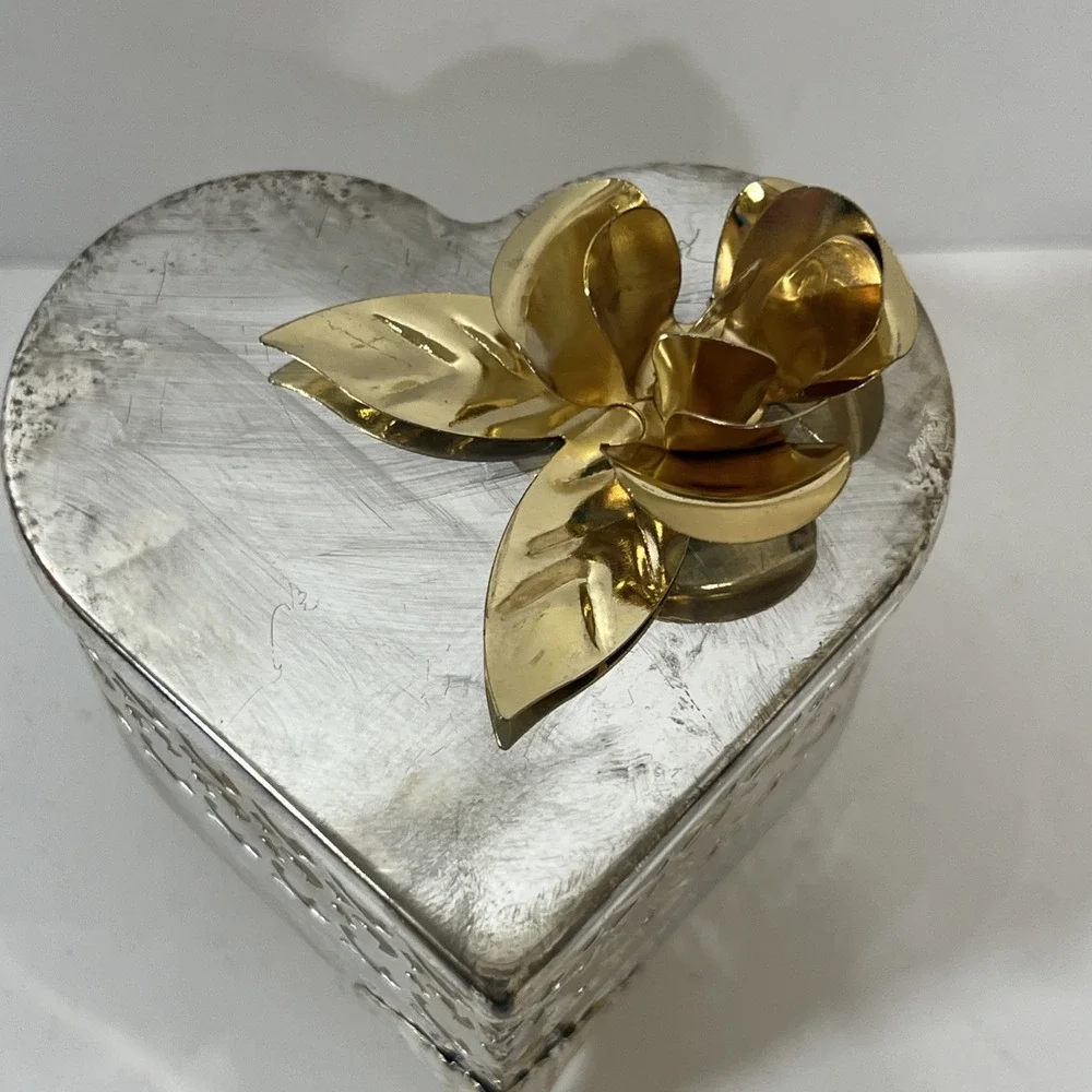 Heart and Rose Silver Plated Trinket Ring Jewelry Box, Filigree Silver Tone Mesh